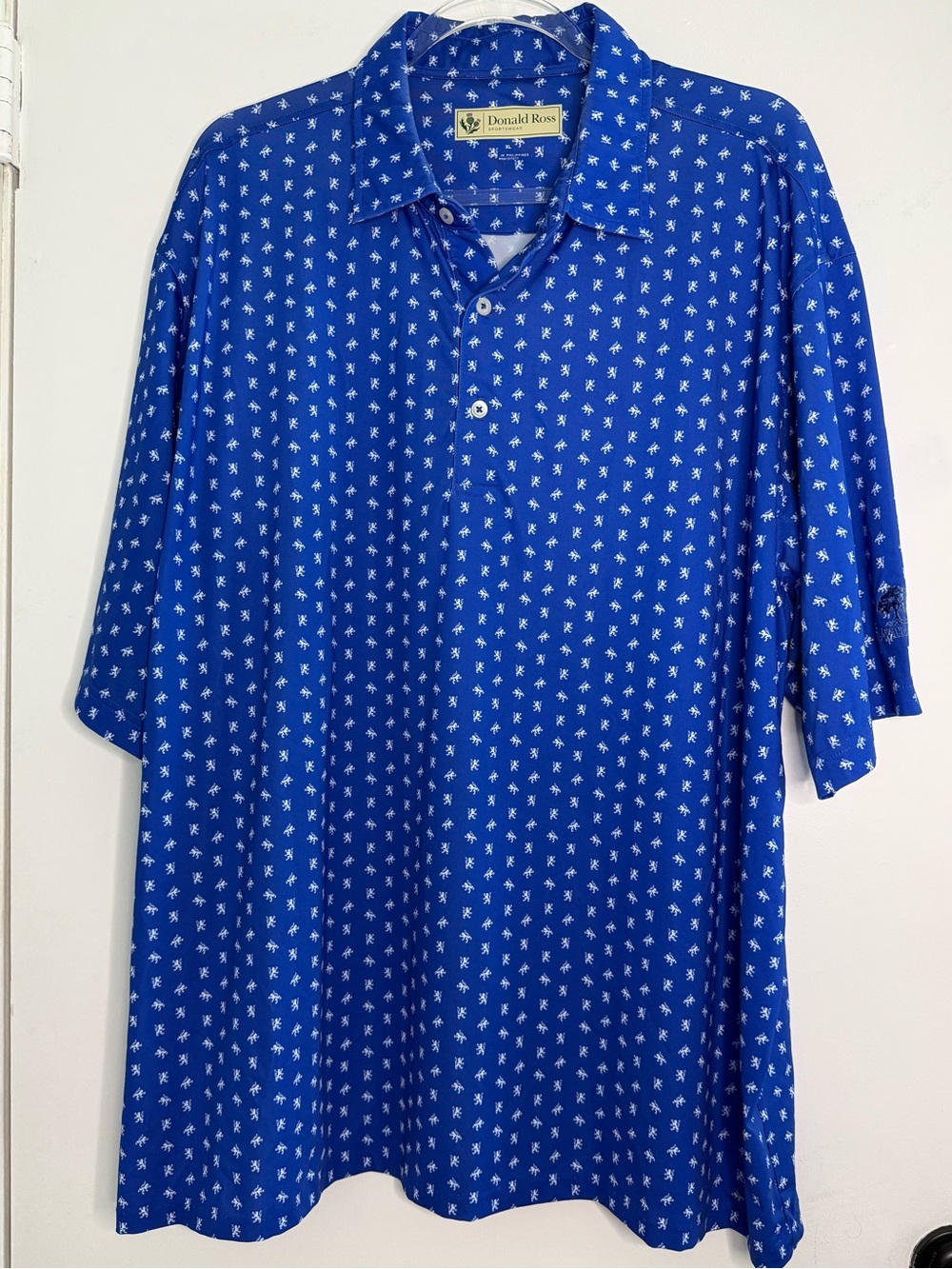 Donald Ross Golf Polo Mens XL Blue Lion Print Avalon Golf Club Performance